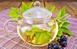 чай из листьев смородины