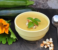 Легкий крем-суп из кабачков - 12 самых простых и вкусных рецептов