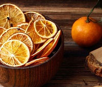 Сушеные апельсины - как сушить для декора и еды, польза, применение, как хранить